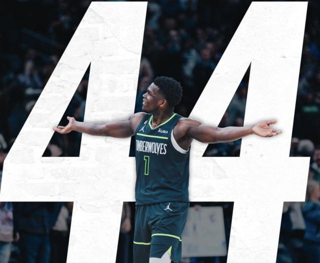 开云娱乐-爱德华兹双隔扣爆砍44分 他才是狼队未来最大爆点