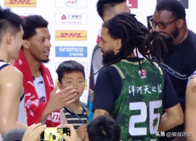 开云体育官网-说唱歌手科尔CBA首秀5中0引热议!媒体人:这也是他的人生时刻